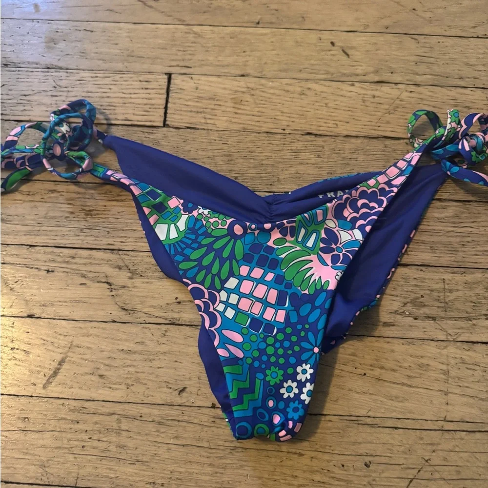 Frankie’s Bikini Set